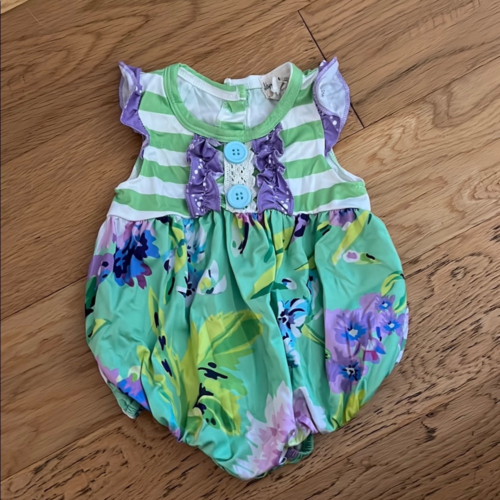 0/6M - HONEYDEW - Floral Baby Romper with Ruffle Sleeves